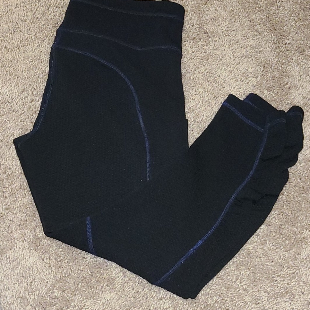 Black capri legging